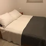 Midavkl Apartment Pirovac