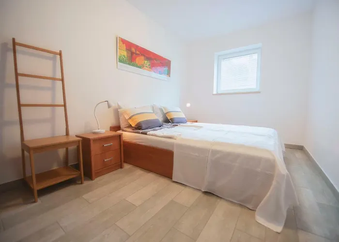 Appartement Midavkl Pirovac