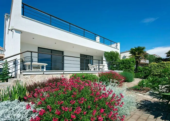 Midavkl Appartement Pirovac